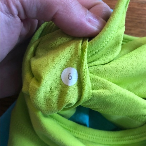 Lululemon No Limits Tank 6
ANGEL BLUE/ANTIDOTE. - Picture 2 of 5
